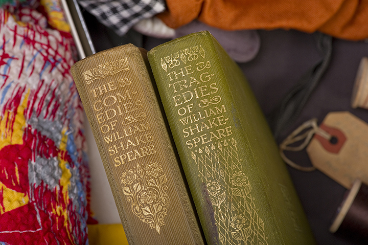 Willard Suitcases Projecty

©2013 Jon Crispin
ALL RIGHTS RESERVED