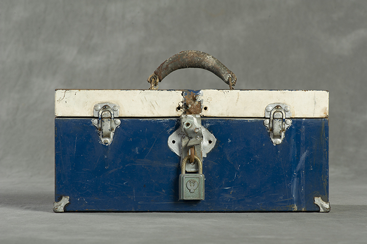 Willard Suitcases
Harry M 
© 2013 Jon Crispin